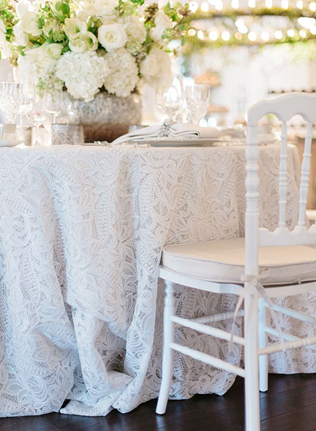 Стильные детали: текстурированные скатерти для свадьбы 