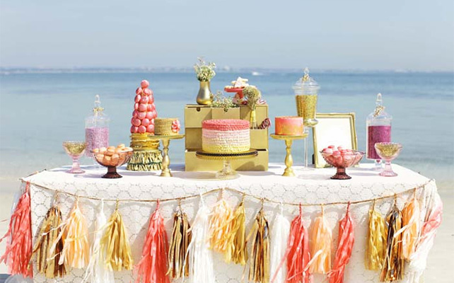 Сладкий стол коралловый золотой персиковый