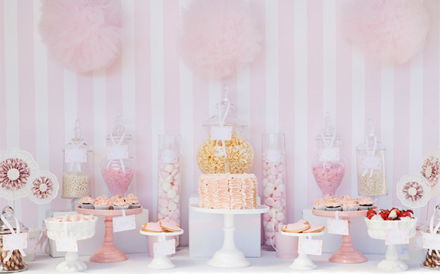 Сладкий стол розовый 