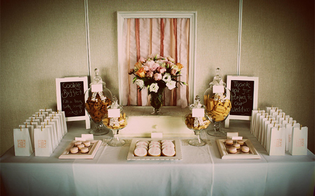 Сладкий стол персиковый