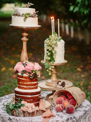 Сладкое трио: вдохновляющие примеры свадебных тортов 
