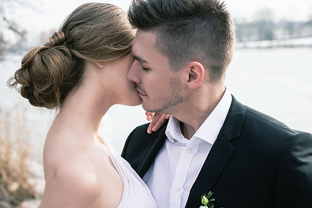 зимняя свадебная фотосессия, жених и невеста