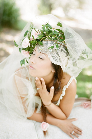 Цветочное вдохновение: сочетаем фату и венок невесты 