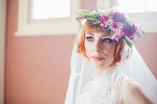 Цветочное вдохновение: сочетаем фату и венок невесты 