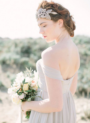 40 элегантных свадебных платьев со спущенными бретелями 