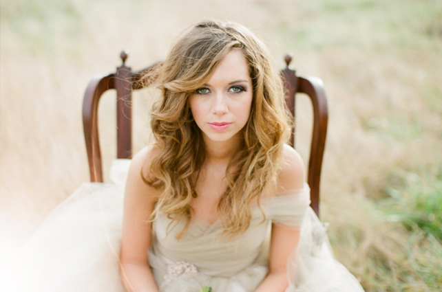 40 элегантных свадебных платьев со спущенными бретелями 