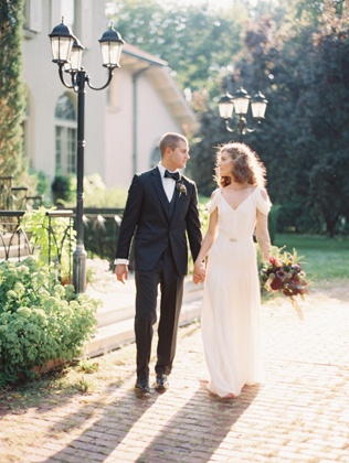 40 элегантных свадебных платьев со спущенными бретелями 