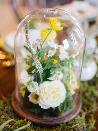 Свадьба в деталях: стеклянный колпак-клош 