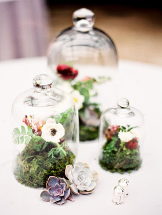 Свадьба в деталях: стеклянный колпак-клош 