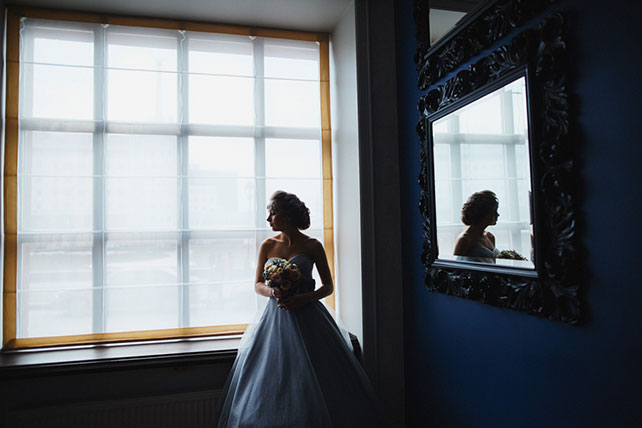 Элегантная свадьба в пыльно-голубом цвете, образ невесты 