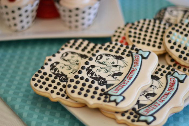 свадьба в стиле 1940-х годов, бонбоньерки для гостей - печенье 