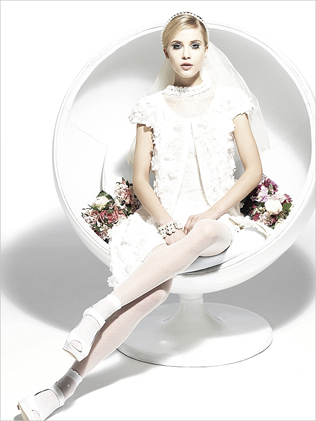 свадьба в стиле 1960-х годов, образ невесты 