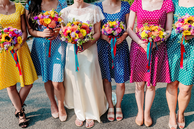 свадьба в стиле 1960-х годов, подружки невесты
