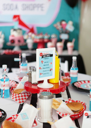 свадьба в стиле 1960-х годов, детали свадьбы 