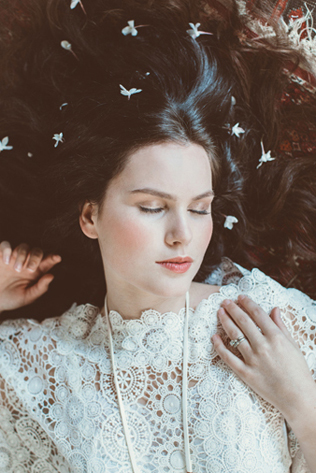 свадьба в стиле 1970-х годов, образ невесты 