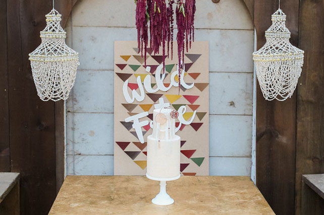 свадьба в стиле 1970-х годов, свадебный торт 