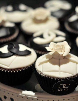 свадьба в стиле Шанель, капкейки