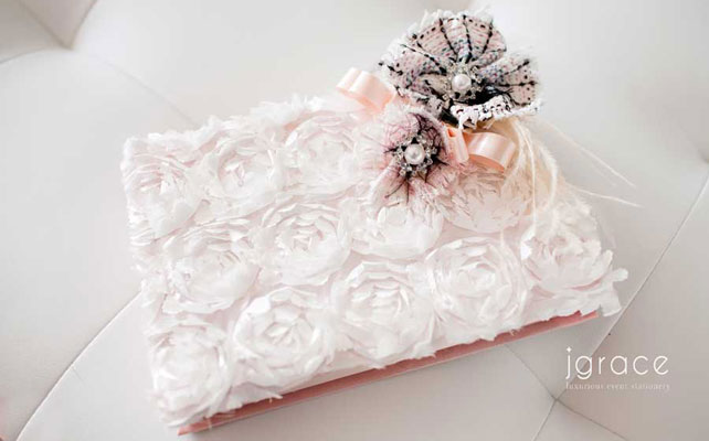 свадьба в стиле Шанель, сумочка невесты