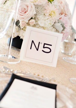 свадьба в стиле Шанель, номер стола