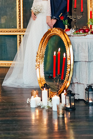 Свадебная фотосессия в дворцовом стиле, свечи