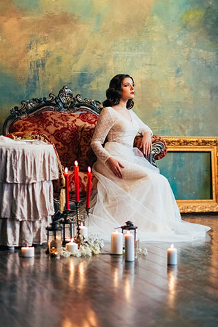 Свадебная фотосессия в дворцовом стиле, платье невесты