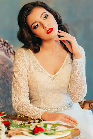 Свадебная фотосессия в дворцовом стиле, макияж невесты