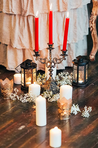 Свадебная фотосессия в дворцовом стиле, свечи