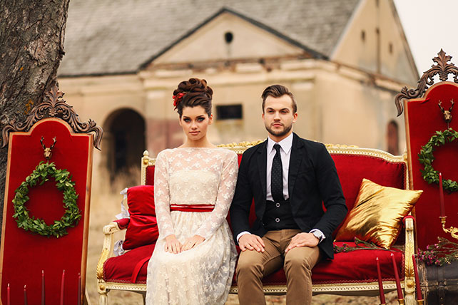 Свадебная фотосессия в сочных оттенках марсала, жених и невеста