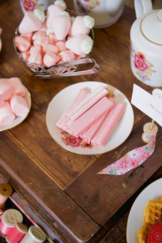 Свадебная фотосессия в стиле хендмейд, сладости