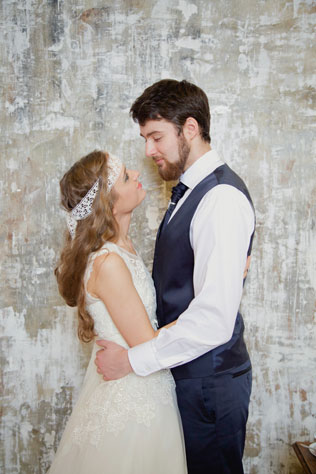 Свадебная фотосессия в стиле хендмейд, жених и невеста