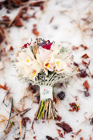 свадебная фотосессия в стиле Марии-Антуанетты, букет невесты