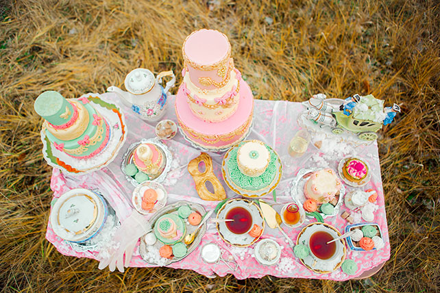 свадебная фотосессия в стиле Марии-Антуанетты, сладкий стол
