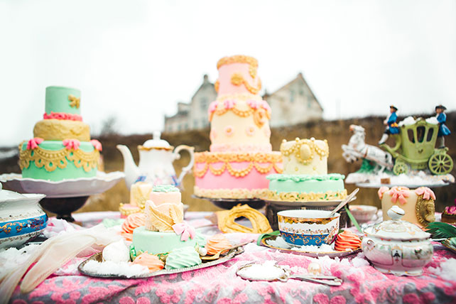 свадебная фотосессия в стиле Марии-Антуанетты, сладкий стол