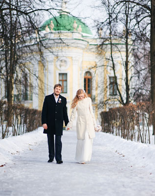 Свадебная фотосессия в стиле русского классицизма, жених и невеста
