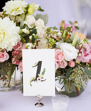 свадебная полиграфия, напечатанный номер стола