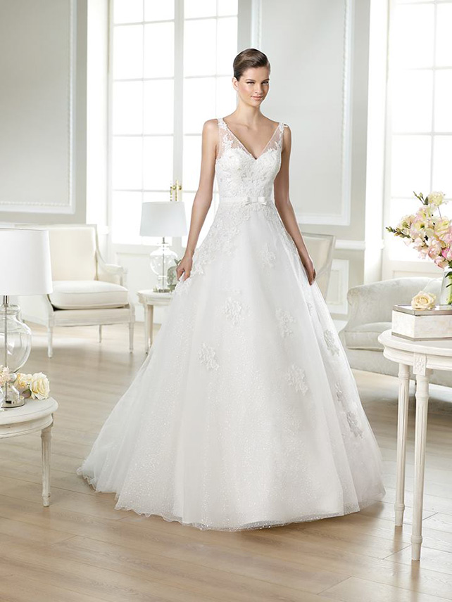 свадебные платья White One