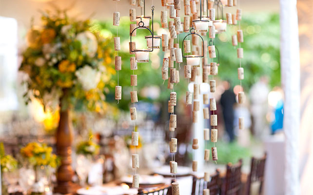 винные пробки в декоре свадьбы