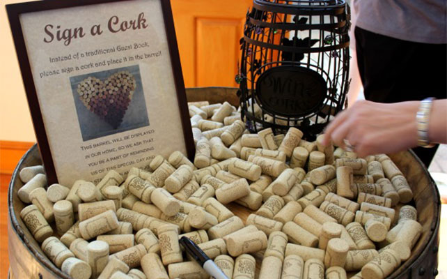 винные пробки для записи свадебных пожеланий