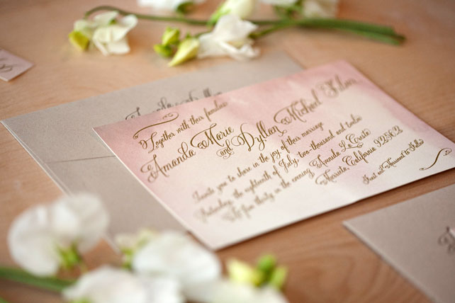 Свадебные тренды 2015 - каллиграфия, свадебное приглашение