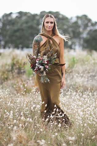 Свадебные тренды 2015 - стиль бохо, невеста в темном платье