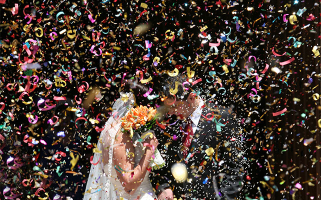 конфетти на свадьбе