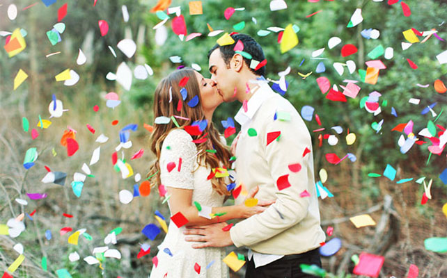 конфетти на свадьбе