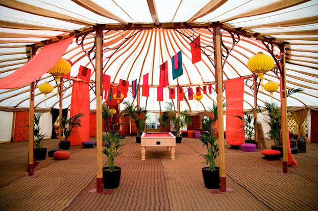 Вдохновение: оформление свадебного шатра 