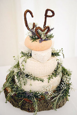 сырный торт на свадьбе