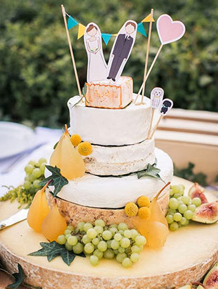 сырный торт на свадьбе