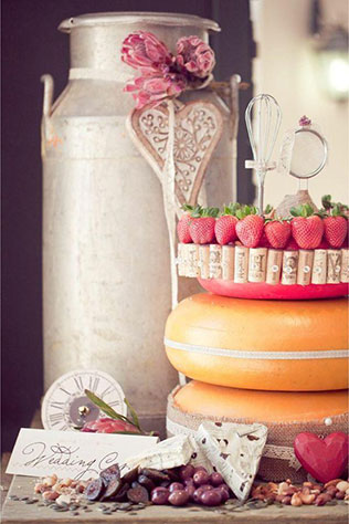 сырный торт на свадьбе