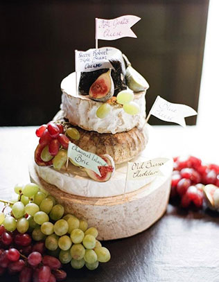 сырный торт на свадьбе