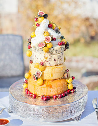 сырный торт на свадьбе