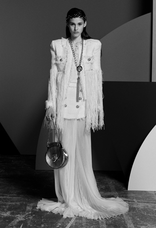 зимний образ невесты, невеста в кейпе 