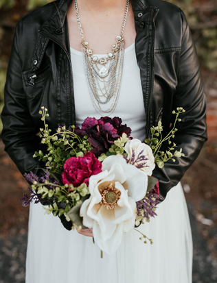 зимний образ невесты, невеста в кожаной куртке 